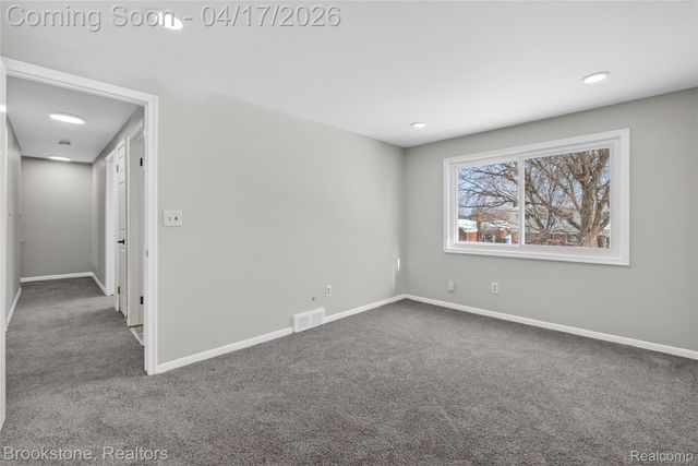 30310 Valenti Drive, Warren, MI 48088