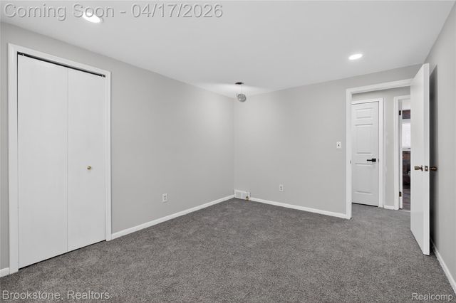 30310 Valenti Drive, Warren, MI 48088