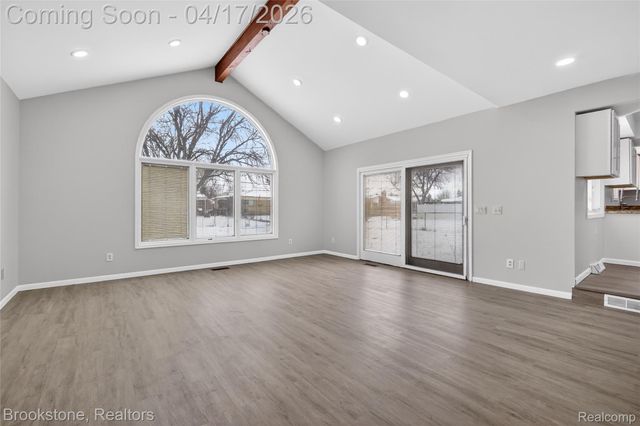 30310 Valenti Drive, Warren, MI 48088