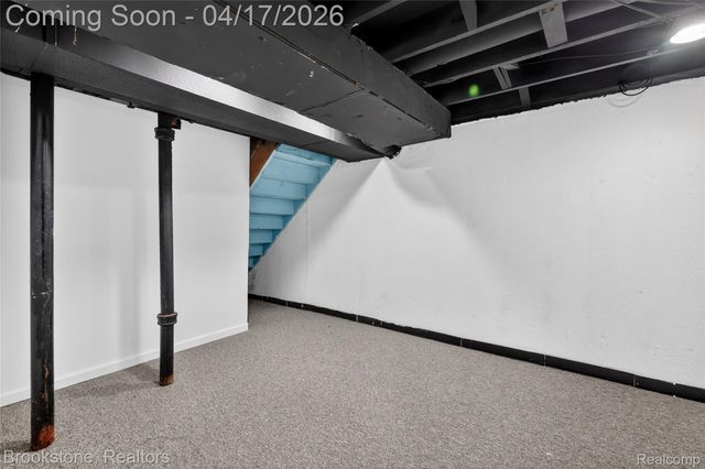 30310 Valenti Drive, Warren, MI 48088