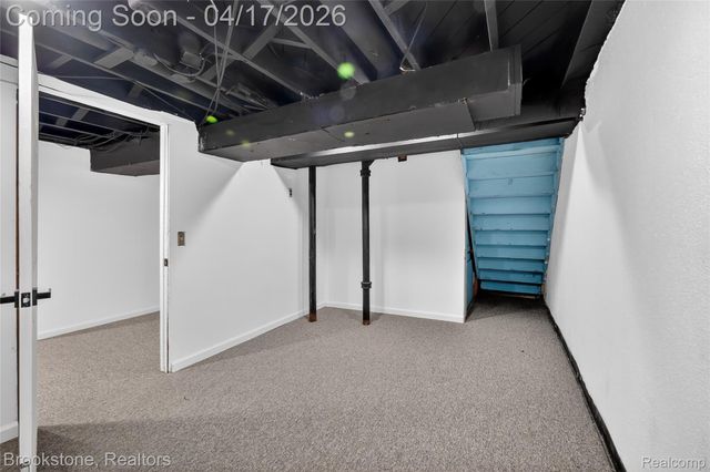 30310 Valenti Drive, Warren, MI 48088