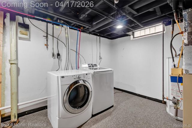 30310 Valenti Drive, Warren, MI 48088