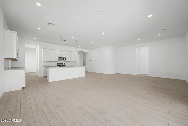 22204 W BLACKHAWK Drive, Surprise, AZ 85387