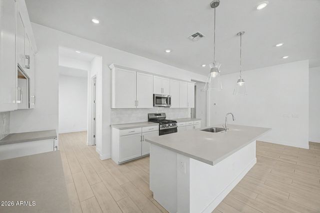 22204 W BLACKHAWK Drive, Surprise, AZ 85387