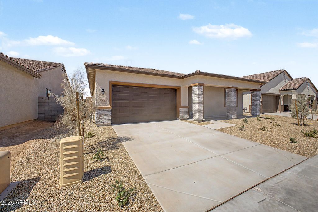 22204 W BLACKHAWK Drive, Surprise, AZ 85387 — photo 3