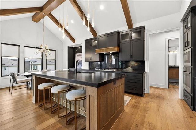 5818 N Lucerne Avenue, Kansas City, MO 64151