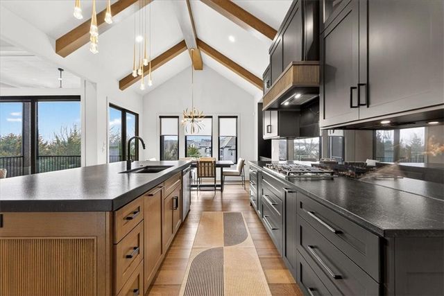 5818 N Lucerne Avenue, Kansas City, MO 64151