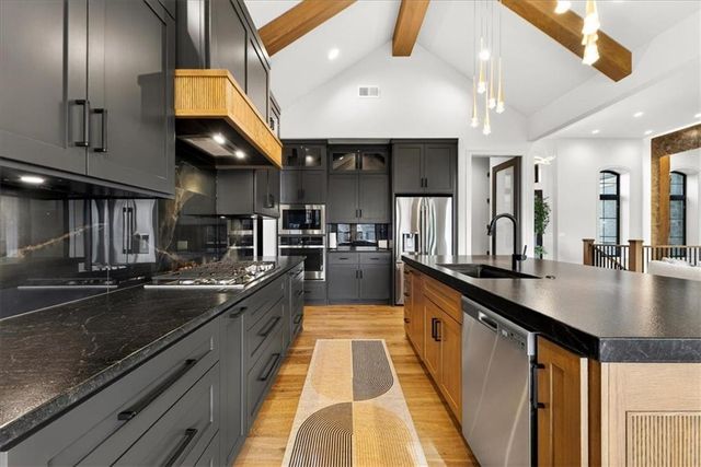 5818 N Lucerne Avenue, Kansas City, MO 64151