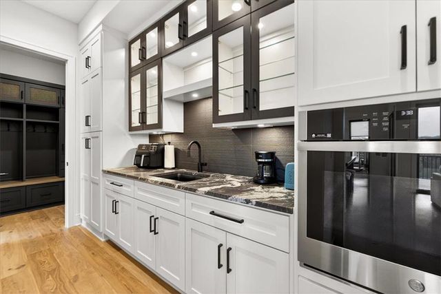 5818 N Lucerne Avenue, Kansas City, MO 64151