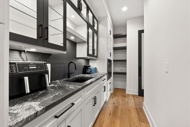 5818 N Lucerne Avenue, Kansas City, MO 64151