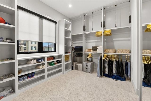 5818 N Lucerne Avenue, Kansas City, MO 64151