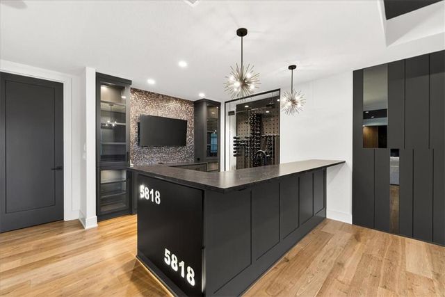 5818 N Lucerne Avenue, Kansas City, MO 64151