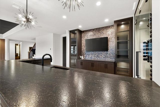 5818 N Lucerne Avenue, Kansas City, MO 64151