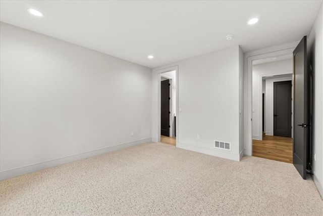 5818 N Lucerne Avenue, Kansas City, MO 64151