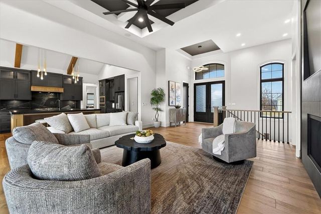 5818 N Lucerne Avenue, Kansas City, MO 64151