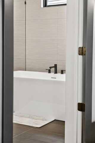 5818 N Lucerne Avenue, Kansas City, MO 64151