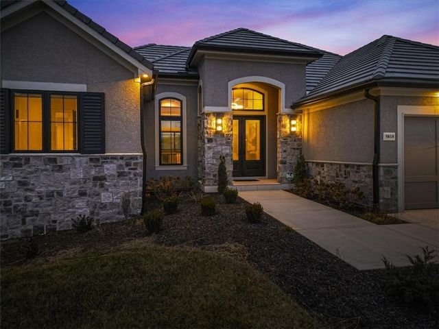 5818 N Lucerne Avenue, Kansas City, MO 64151