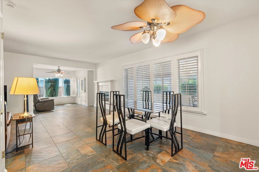 Image 6 of property listing at 9313 Hayvenhurst Avenue, North Hills, CA 91343