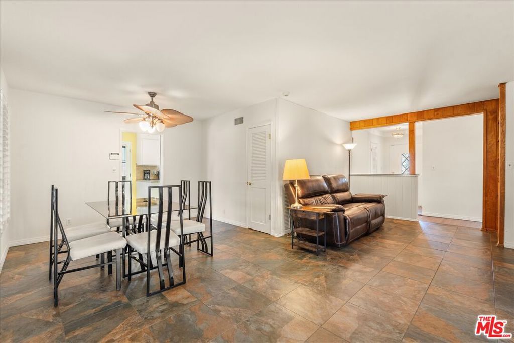Image 7 of property listing at 9313 Hayvenhurst Avenue, North Hills, CA 91343