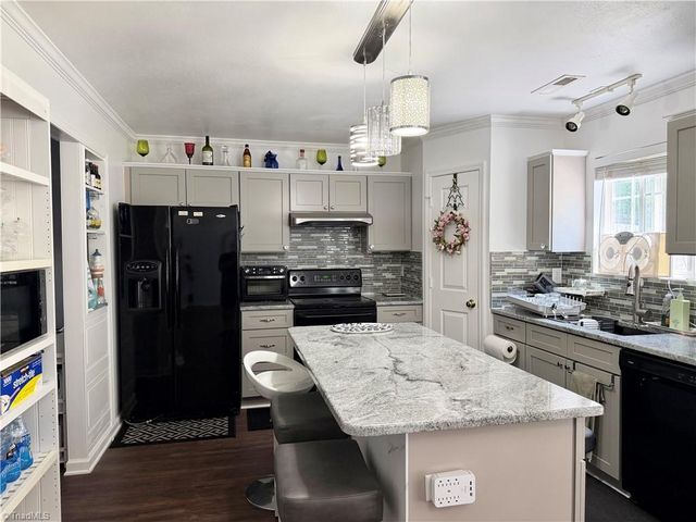 1620 Plesney Way, Winston-salem, NC 27103