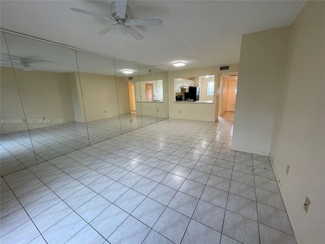 426 NE 210th Cir Ter 103-2, Miami, FL 33179