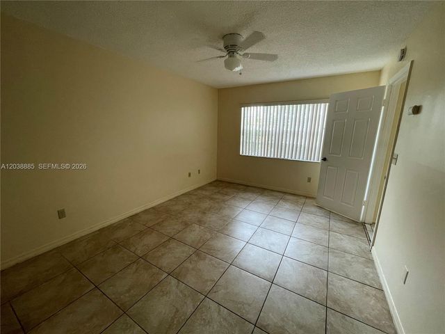 426 NE 210th Cir Ter 103-2, Miami, FL 33179