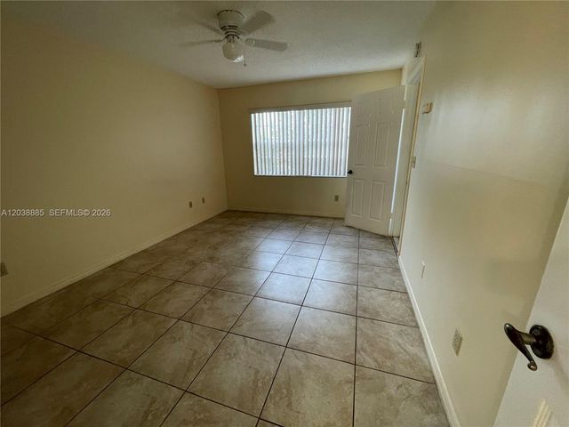 426 NE 210th Cir Ter 103-2, Miami, FL 33179