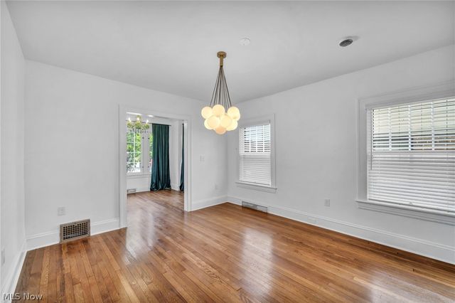 2135 Coventry Road down, Cleveland Heights, OH 44118