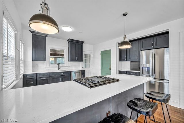 2135 Coventry Road down, Cleveland Heights, OH 44118