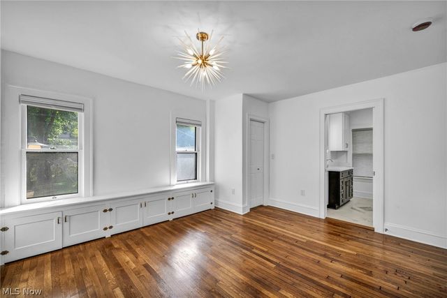 2135 Coventry Road down, Cleveland Heights, OH 44118