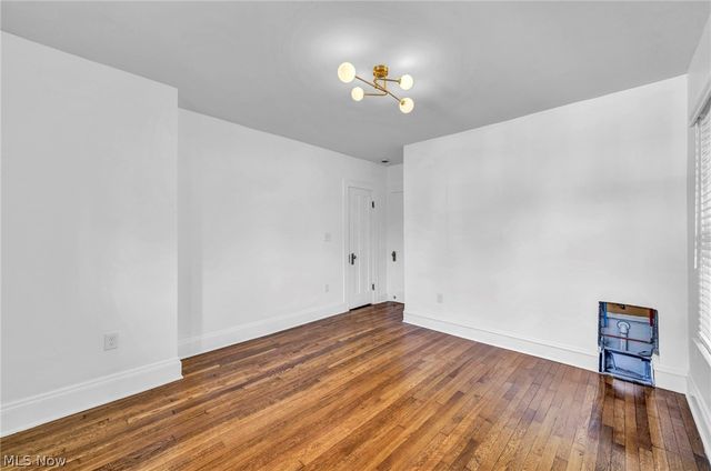 2135 Coventry Road down, Cleveland Heights, OH 44118