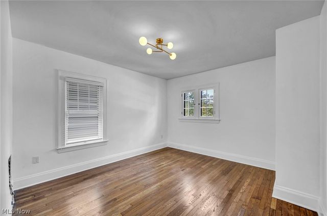 2135 Coventry Road down, Cleveland Heights, OH 44118