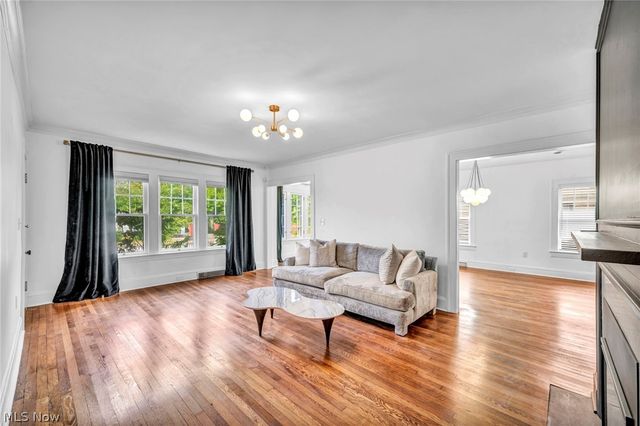 2135 Coventry Road down, Cleveland Heights, OH 44118