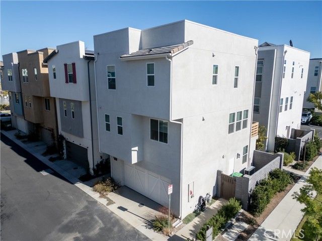 36 Crown Point Drive, Rancho Mission Viejo, CA 92694