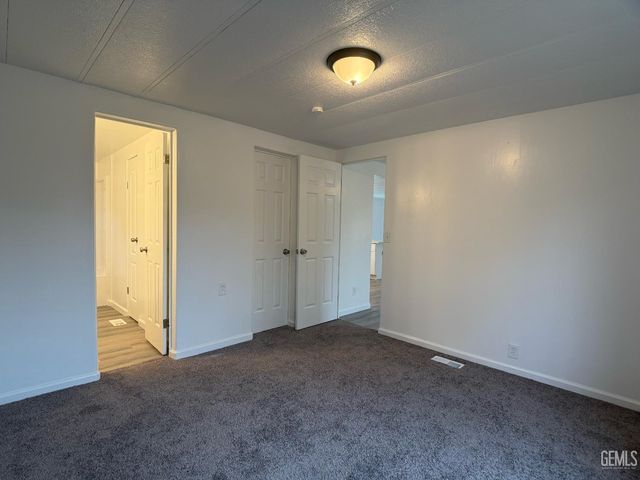 499 Pacheco Road 127, Bakersfield, CA 93307