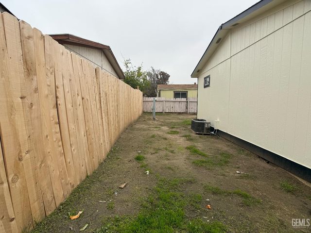 499 Pacheco Road 127, Bakersfield, CA 93307