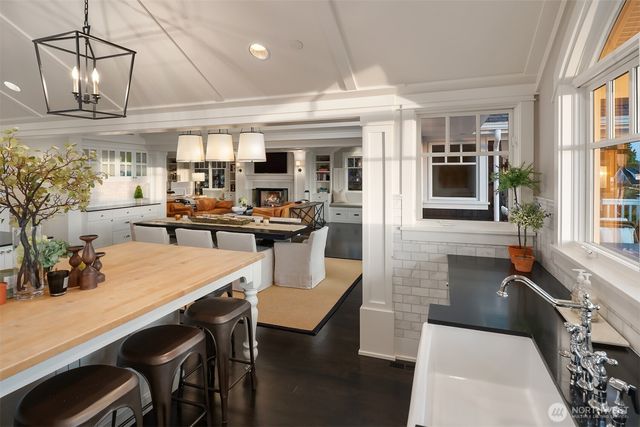 433 11th Avenue W, Kirkland, WA 98033