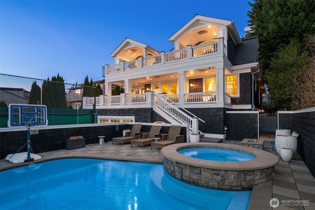 433 11th Avenue W, Kirkland, WA 98033