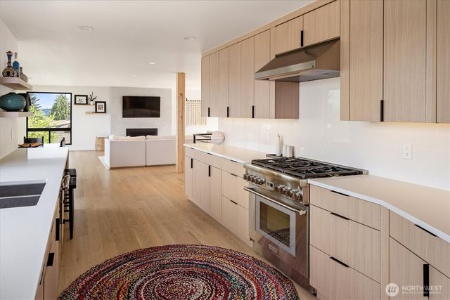 11062 Auburn Avenue S, Seattle, WA 98178