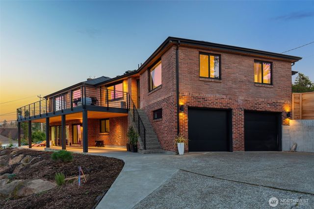 11062 Auburn Avenue S, Seattle, WA 98178