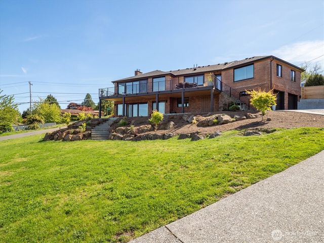 11062 Auburn Avenue S, Seattle, WA 98178
