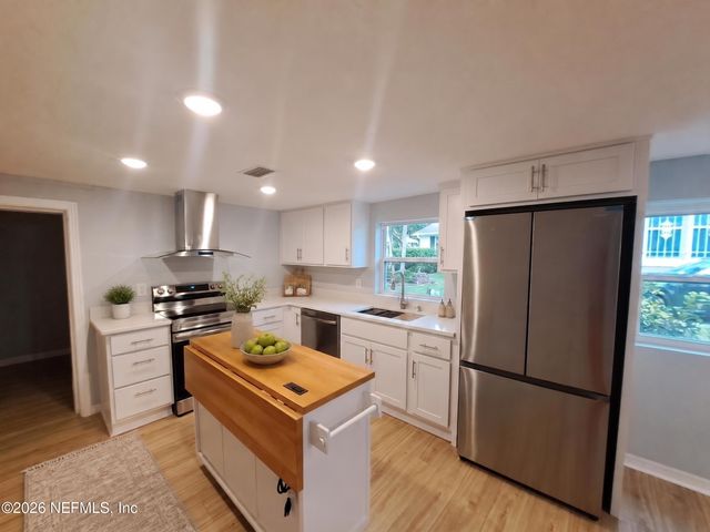 4729 PARIS Avenue, Jacksonville, FL 32209