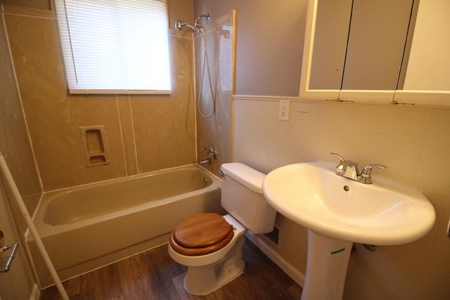 8071 Roosevelt Street, Taylor, MI 48180