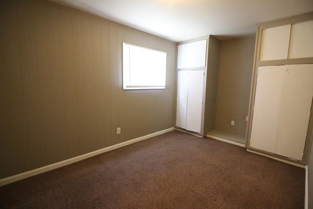 8071 Roosevelt Street, Taylor, MI 48180