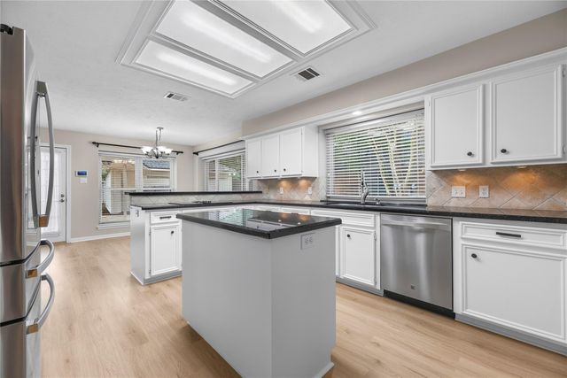 7426 Foxton Place Court, Houston, TX 77095