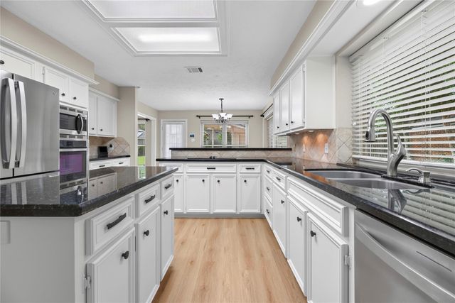 7426 Foxton Place Court, Houston, TX 77095