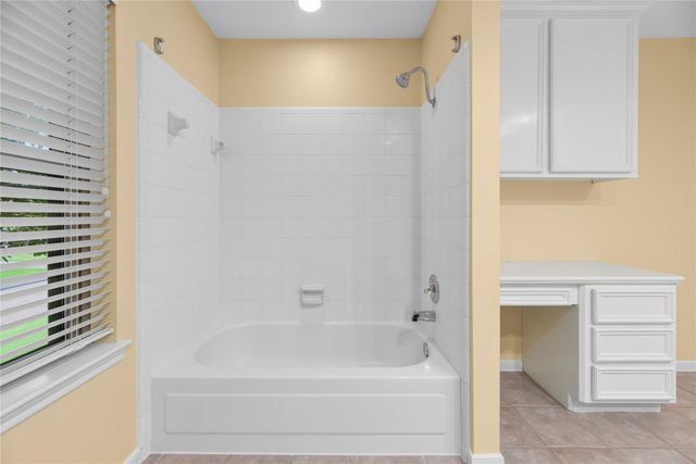 7426 Foxton Place Court, Houston, TX 77095