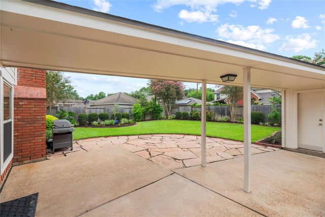 7426 Foxton Place Court, Houston, TX 77095
