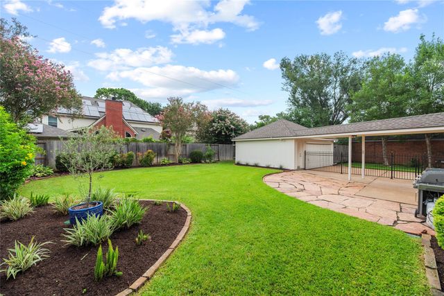 7426 Foxton Place Court, Houston, TX 77095