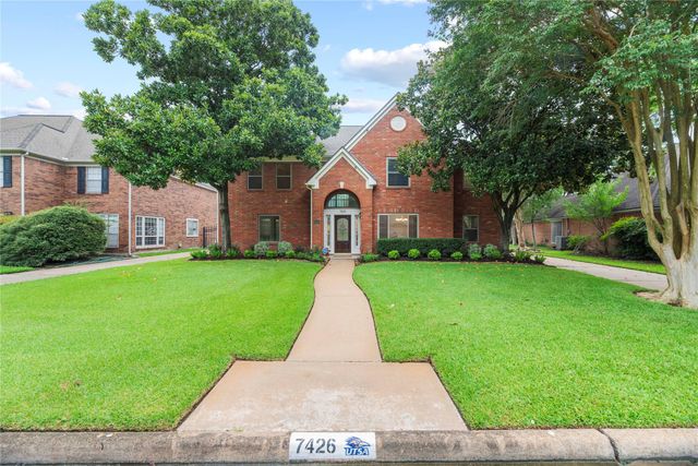 7426 Foxton Place Court, Houston, TX 77095